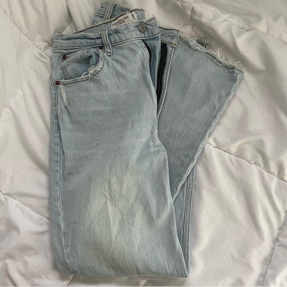 Abercrombie Curve Love Ripped Jeans
